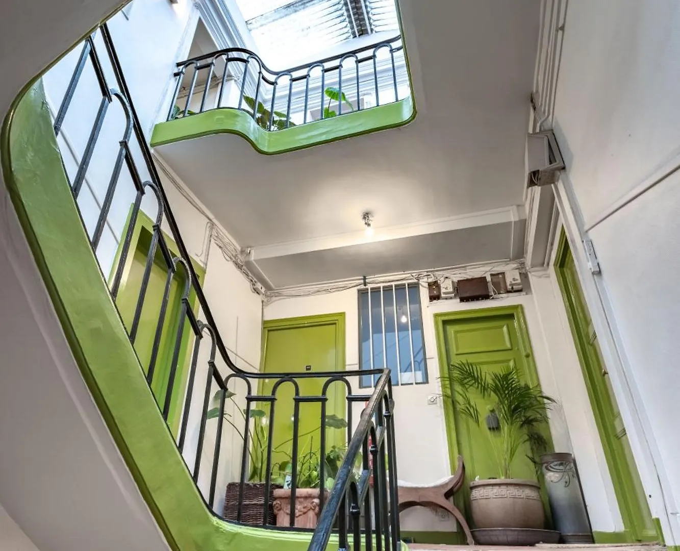 Apartment Charming In North Center Paris